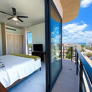  Apartment Beautiful + Luxury + Ocean View + Pool